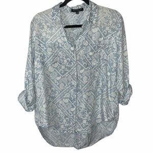Velvet Heart Riley Split Back Button Down